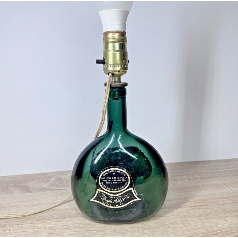 Vintage Mateus Rose Wine Bottle Table Lamp Green Glass Portugal Label Works - Picture 2 of 5